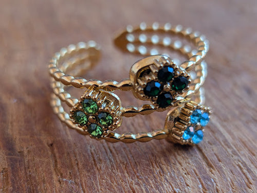 Bague Ajustable Dorée Multi-Rangs — Trèfles Scintillants Verts & Bleus