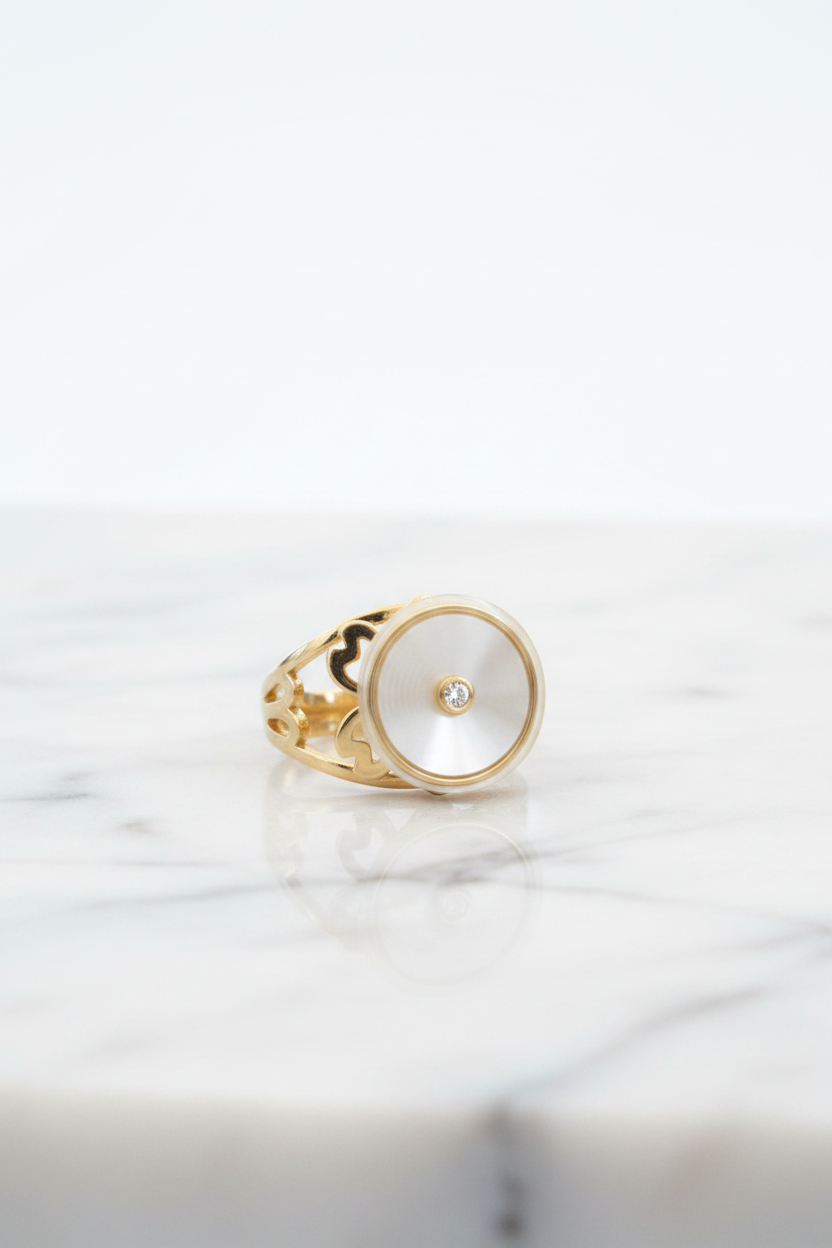 Bague sur marbre - style luxe